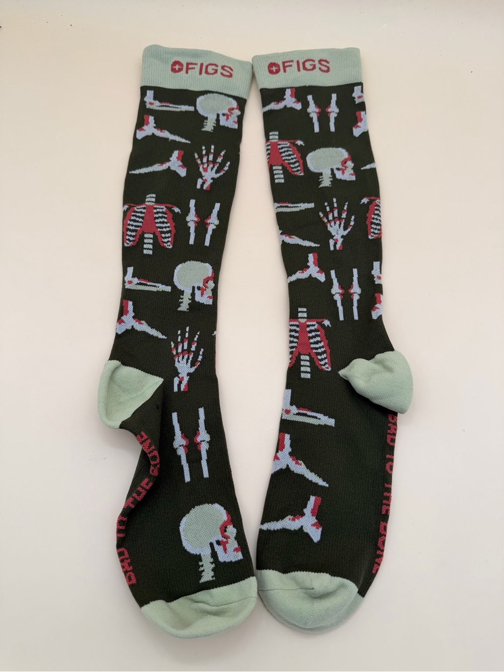 FIGS "Bad to the Bone" Crew Compression Socks Size Large New without tag